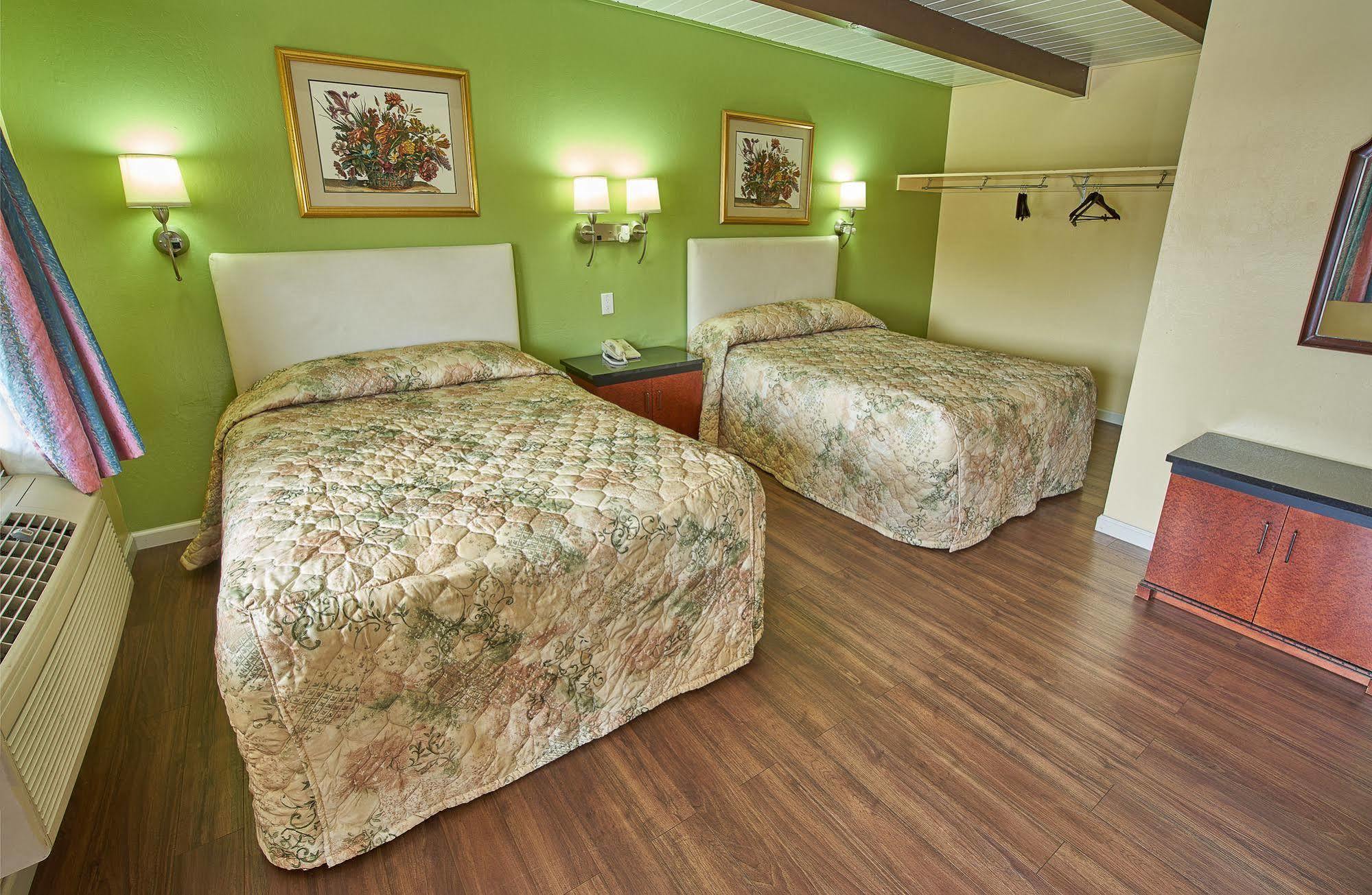 Budget Inn บาเยโค ภายนอก รูปภาพ